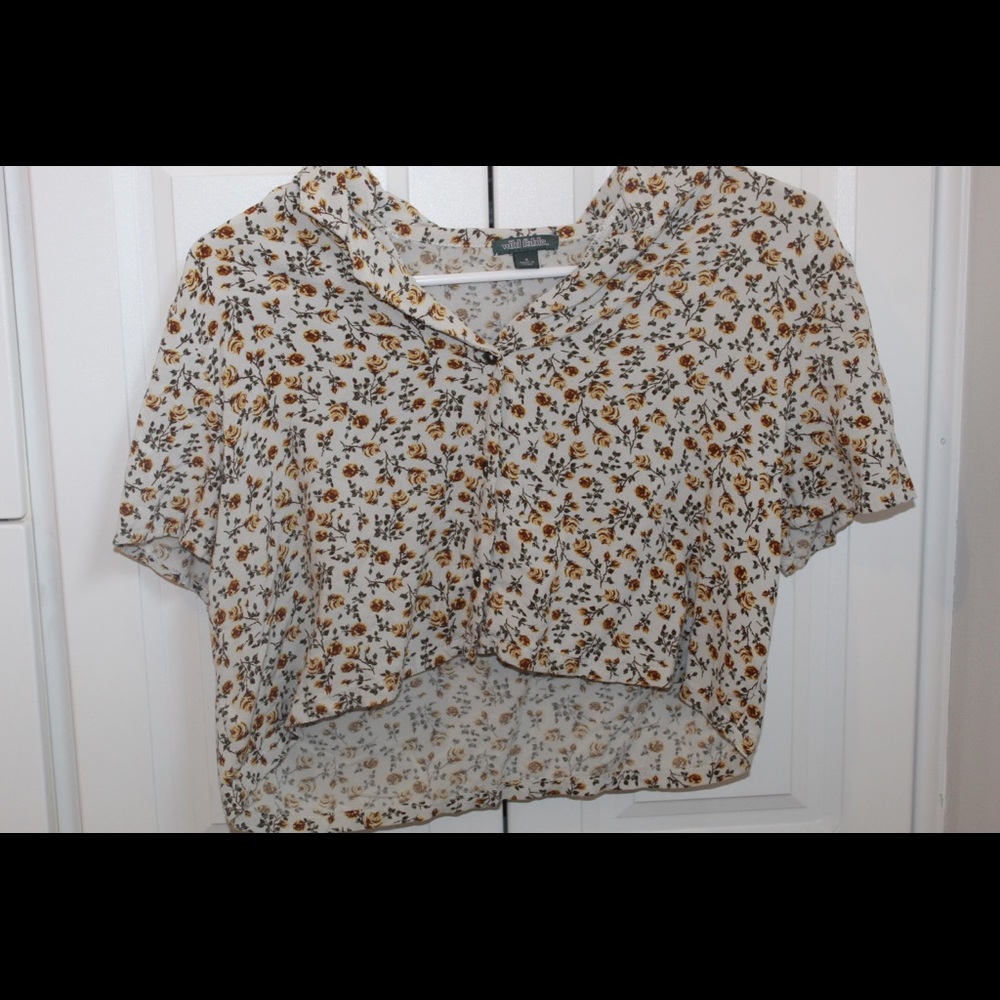 WILD FABLE FLORAL CROP TOP